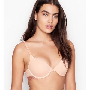 🌷VS THE T-SHIRT Lightly Lined Demi Bra